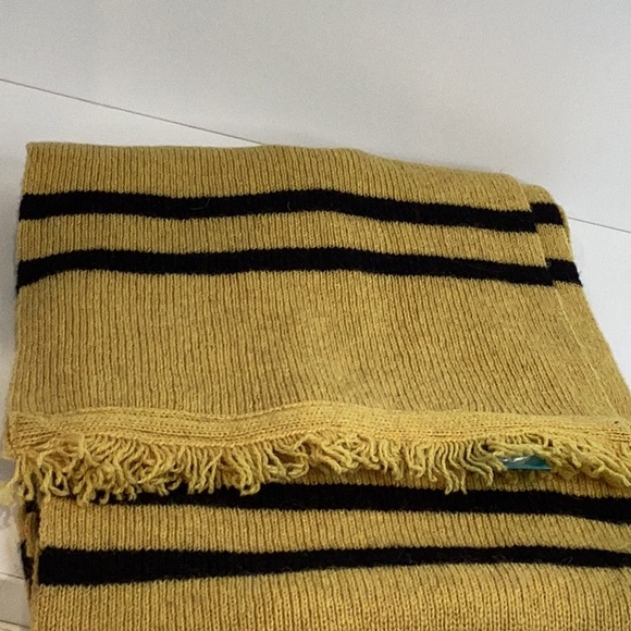 🦄 Harry Potter Hufflepuff wool knit scarf - Picture 9 of 9